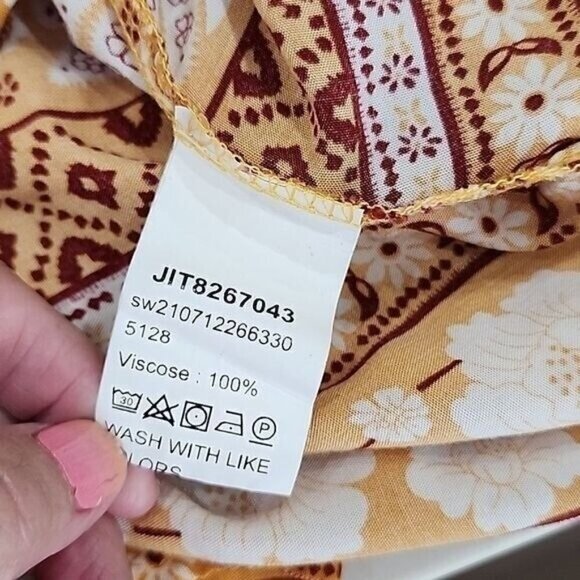 Emery Rose Floral 3/4 Sleeve W/ Birds Boho Top. Gold And Cream. Medium - Picture 6 of 9